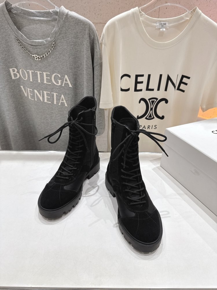 Черевики жіночі на товстої підошві зі шнурівкою фото 2