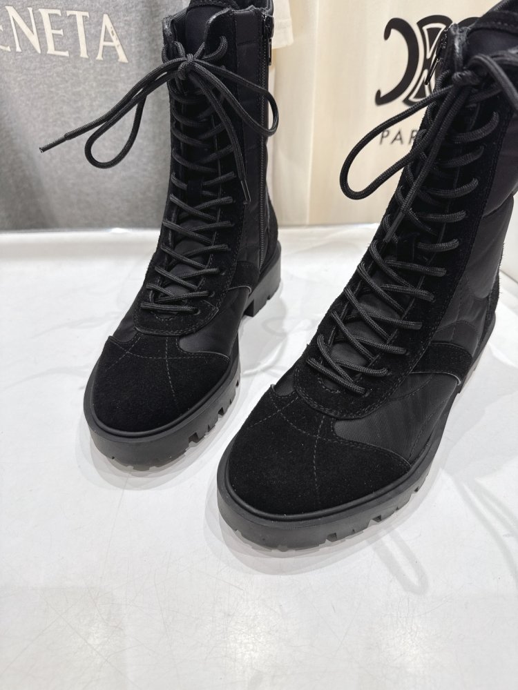 Черевики жіночі на товстої підошві зі шнурівкою фото 6