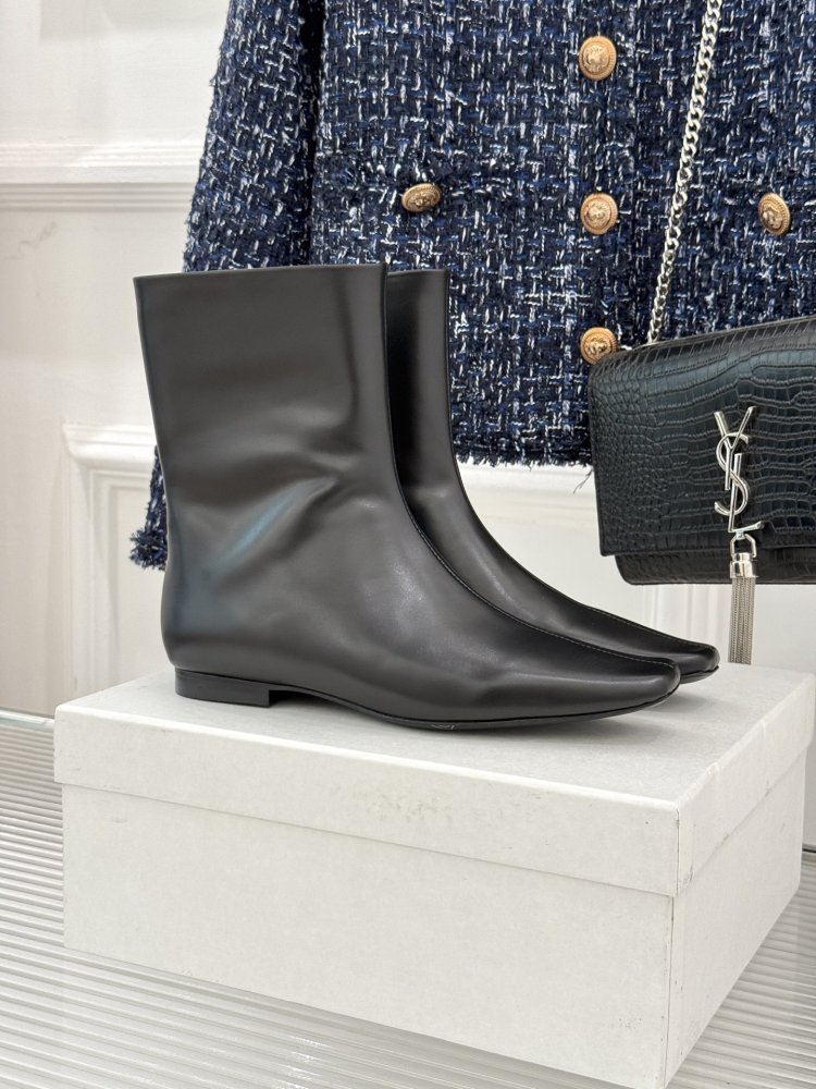 Ботинки женские с острым носком