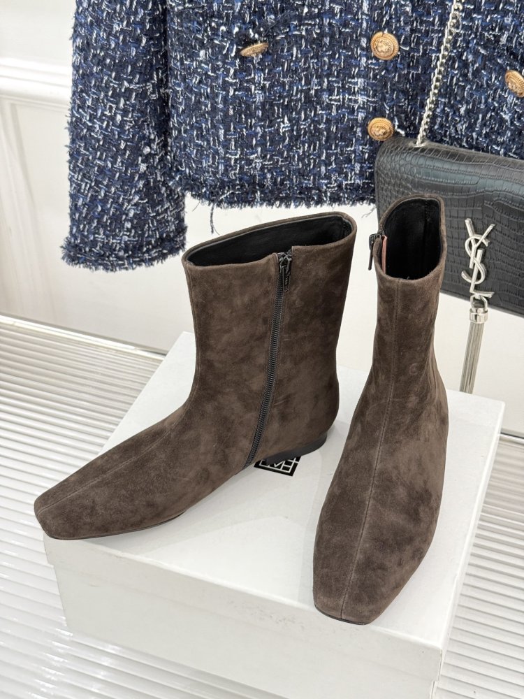 Ботинки женские с острым носком фото 2