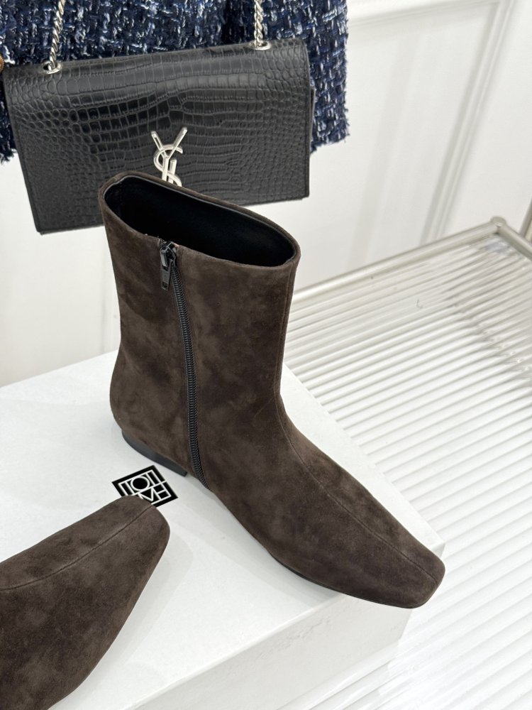 Ботинки женские с острым носком фото 3