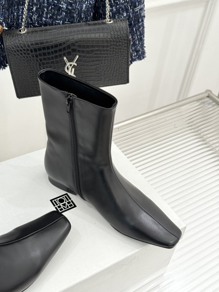 Ботинки женские с острым носком фото 3