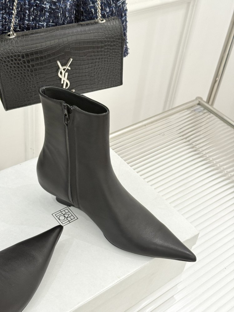 Черевики жіночі з гострим носком фото 3