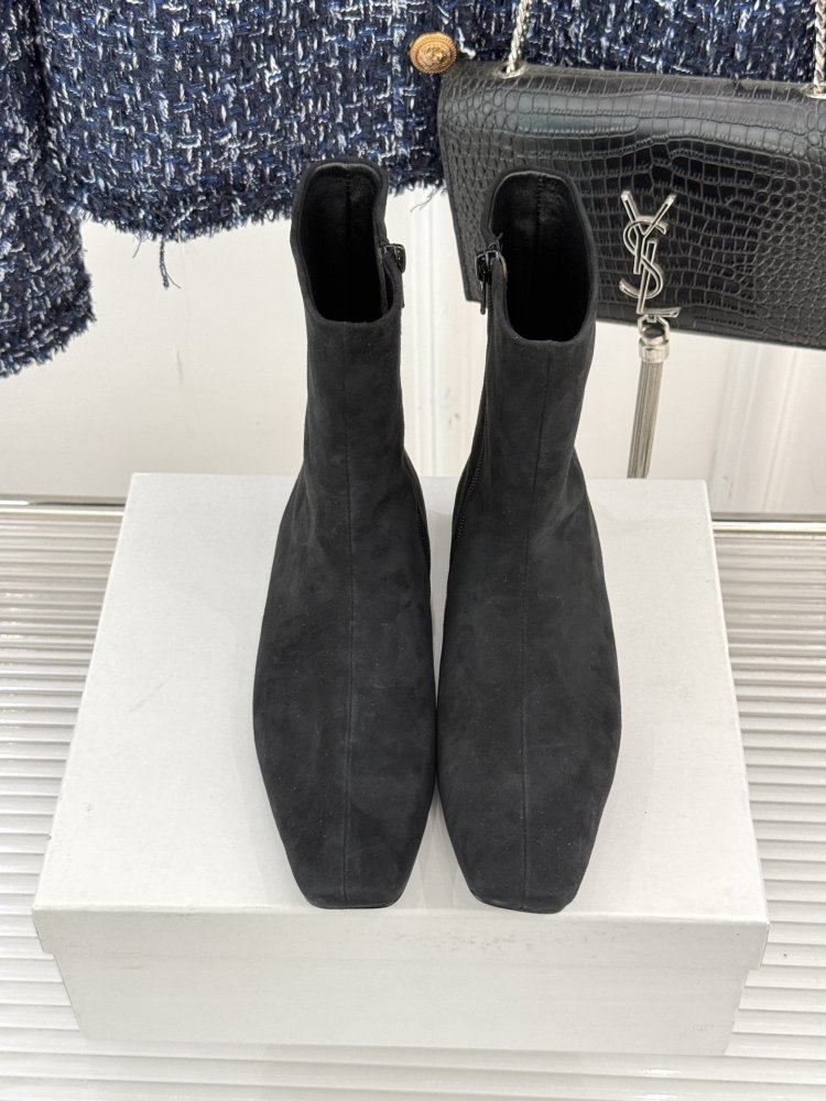 Черевики жіночі з гострим носком фото 4