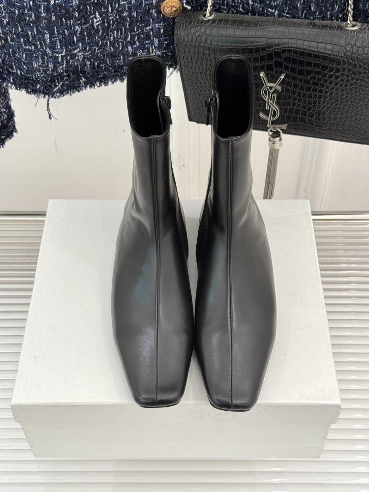 Ботинки женские с острым носком фото 4