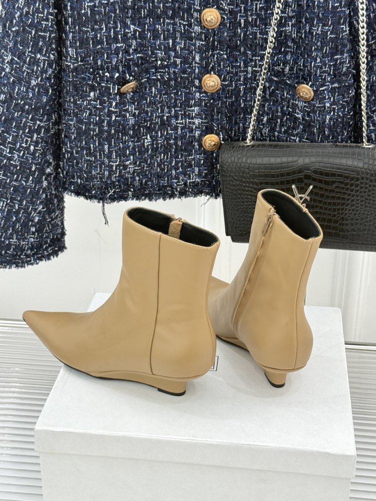 Черевики жіночі з гострим носком фото 5