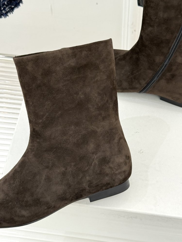 Ботинки женские с острым носком фото 6