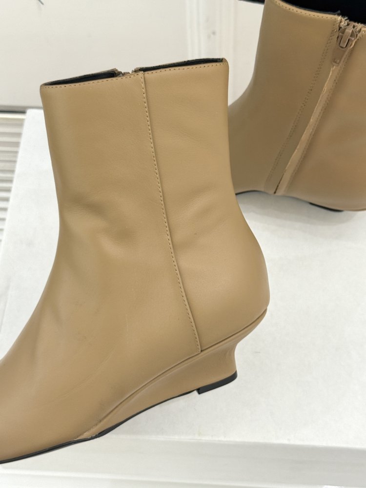 Черевики жіночі з гострим носком фото 6