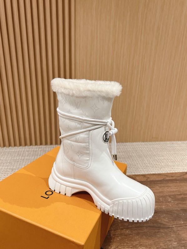 Ботинки женские зимние на меху