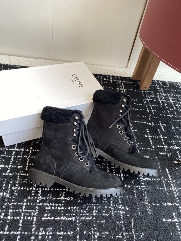 Boots women's winter on fur фото 4