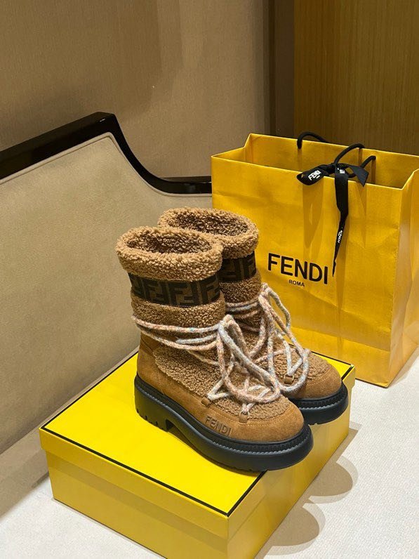 Boots women's winter