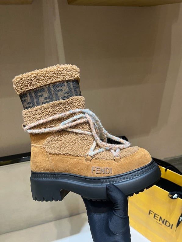 Boots women's winter фото 4