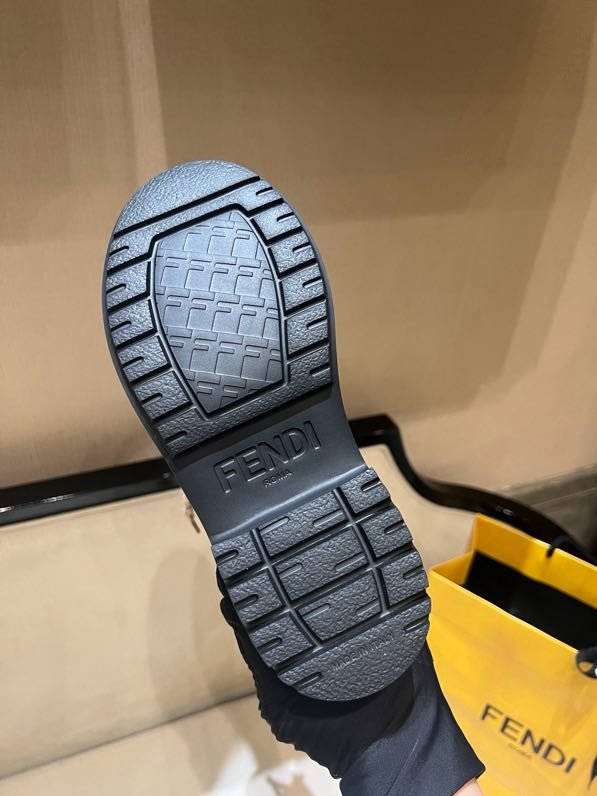 Boots women's winter фото 7