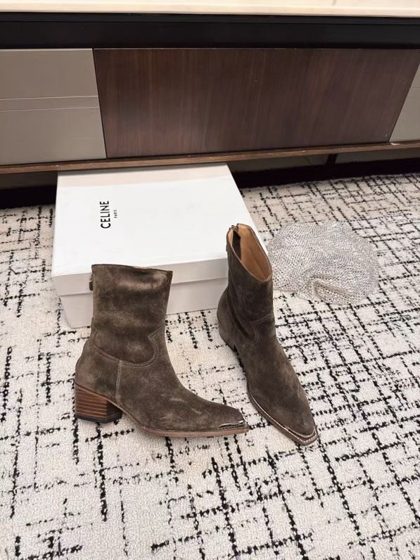 Ботинки женские