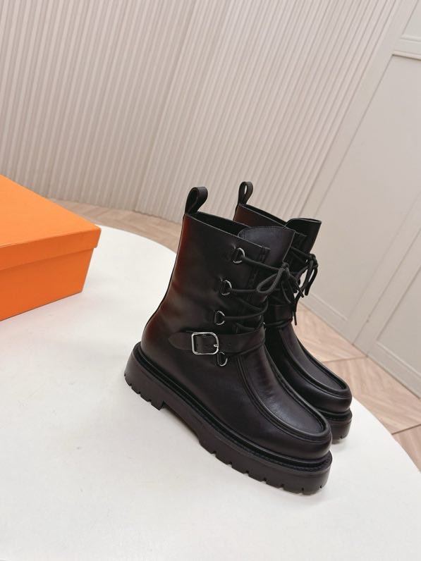 Черевики жіночі