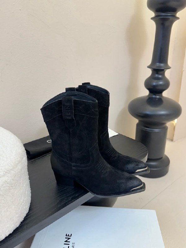 Ботинки женские