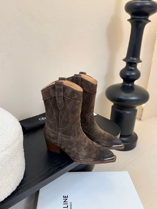 Ботинки женские