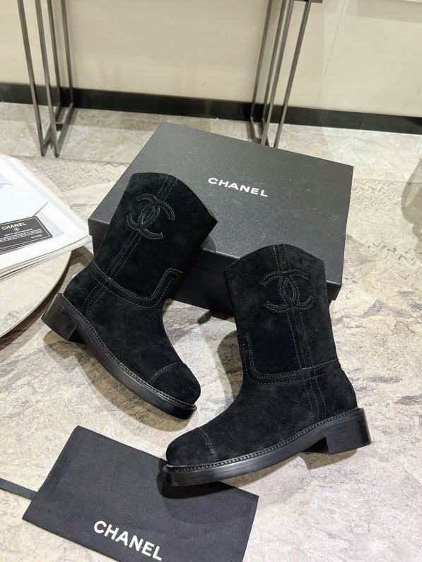 Ботинки женские