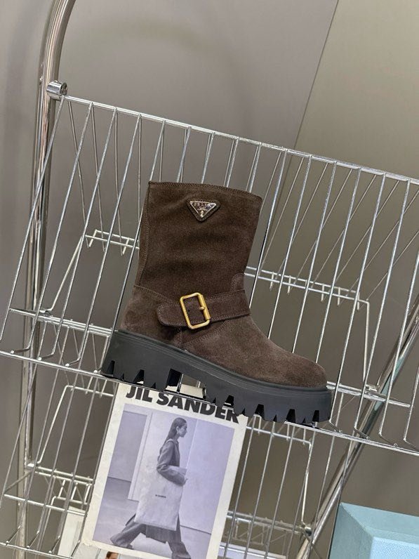 Ботинки женские