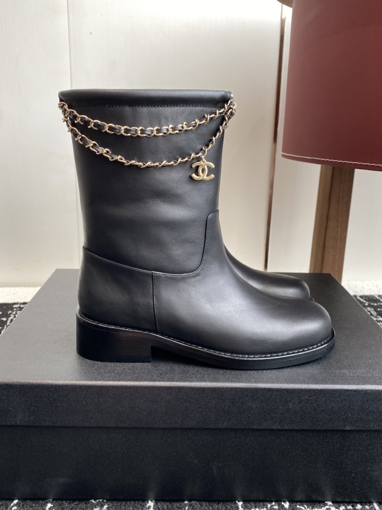 Ботинки женские