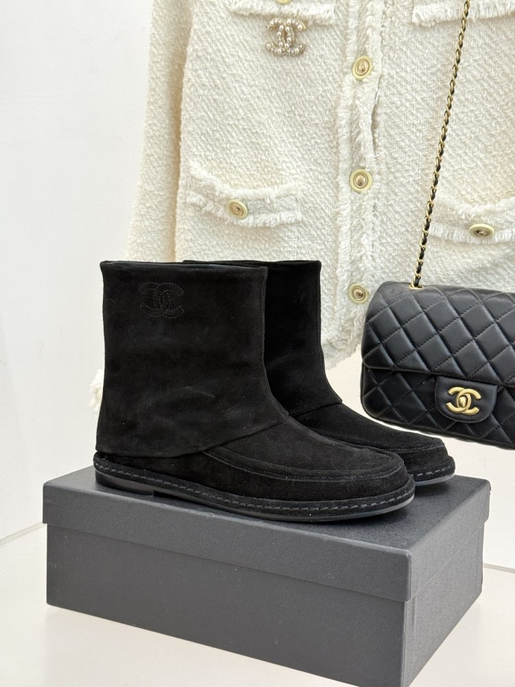 Ботинки женские