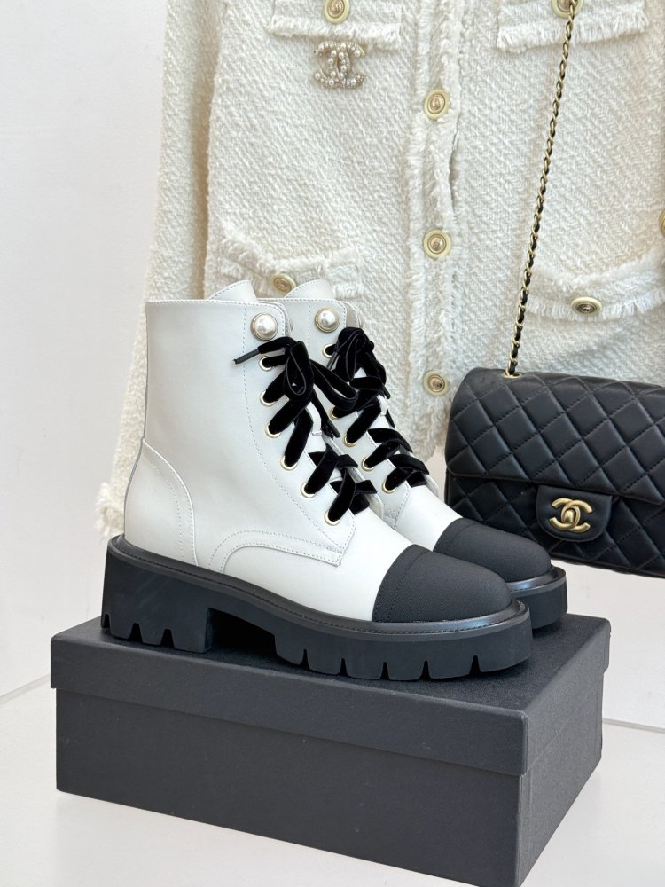 Ботинки женские