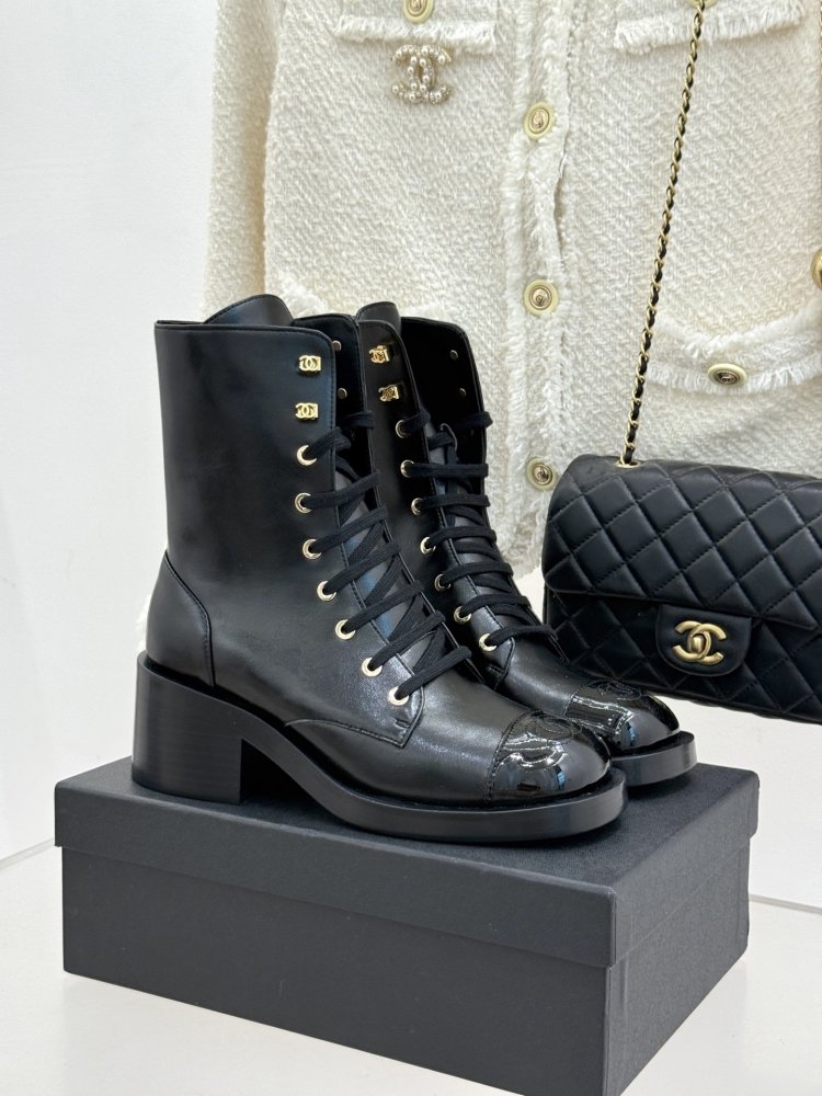 Черевики жіночі