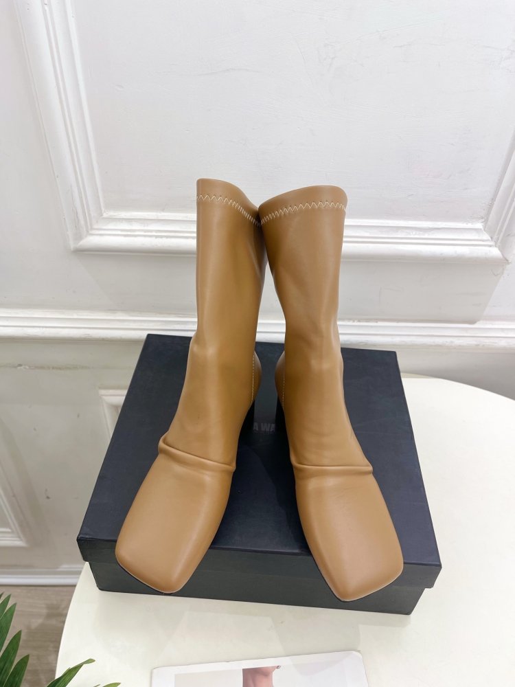 Ботинки женские