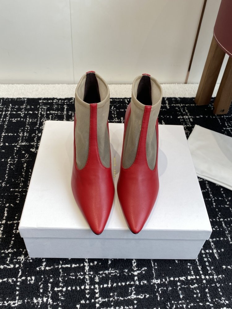 Ботинки женские