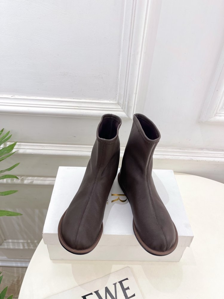 Черевики жіночі