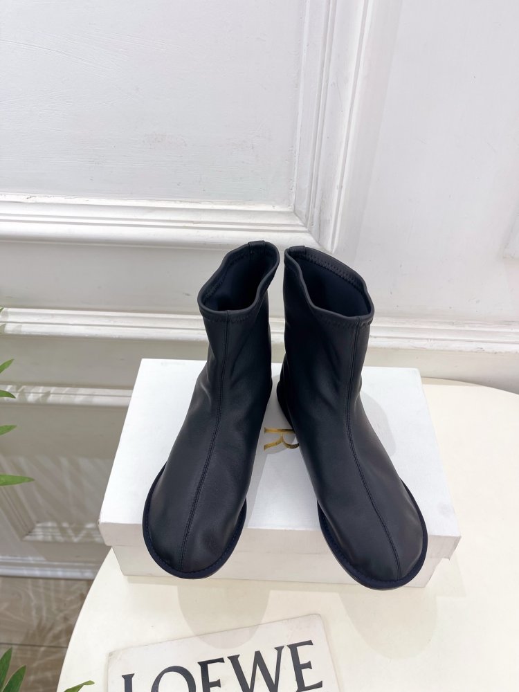 Черевики жіночі