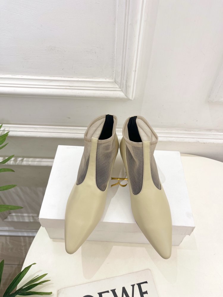 Ботинки женские