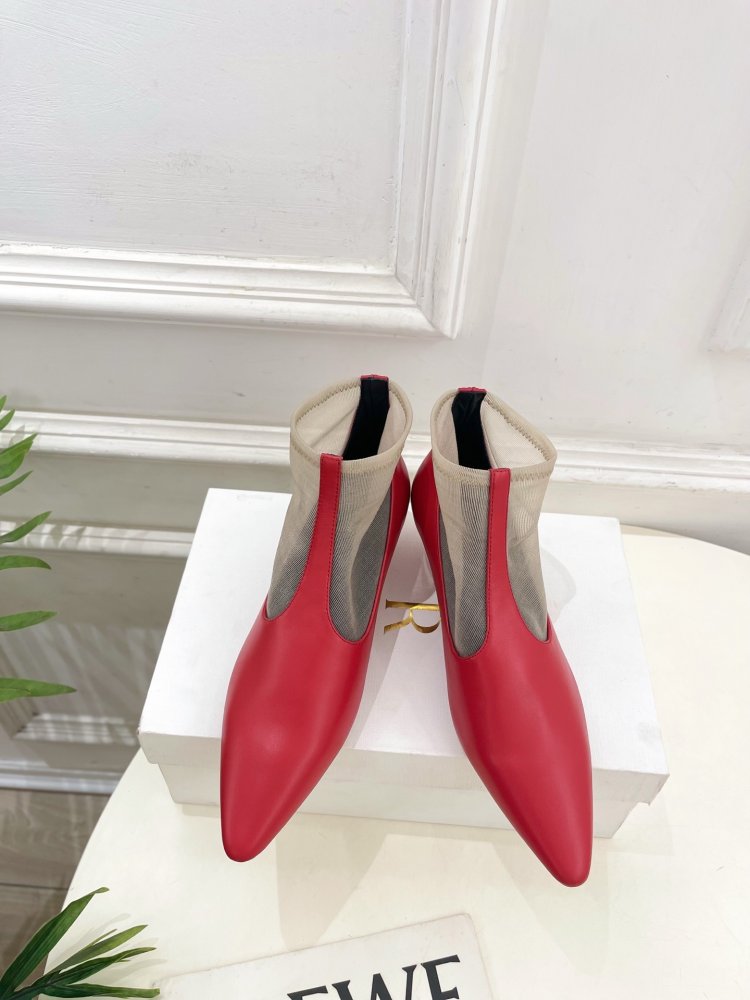 Черевики жіночі