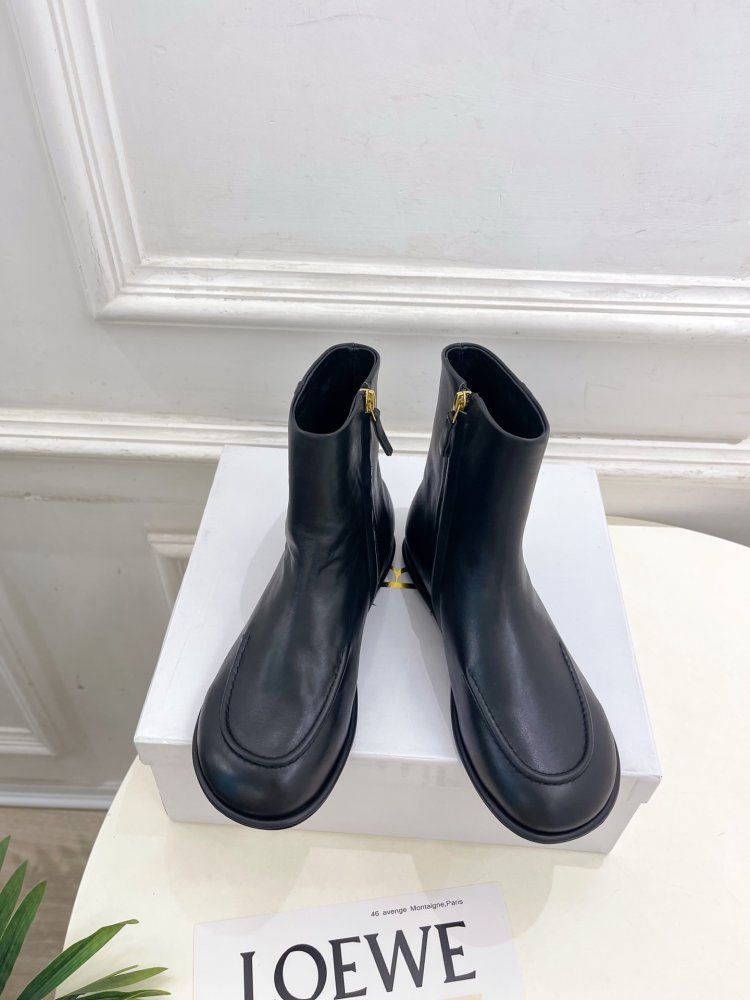 Черевики жіночі