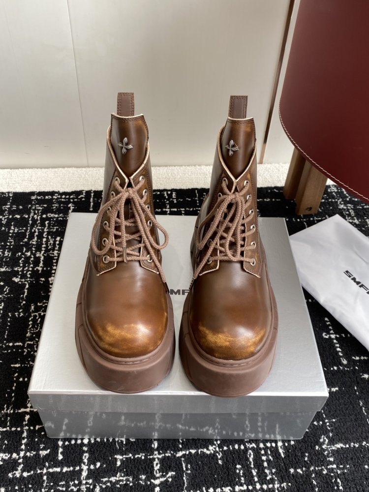 Черевики жіночі