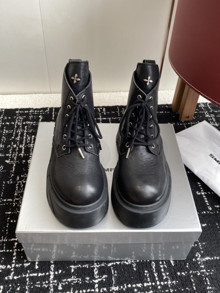 Черевики жіночі