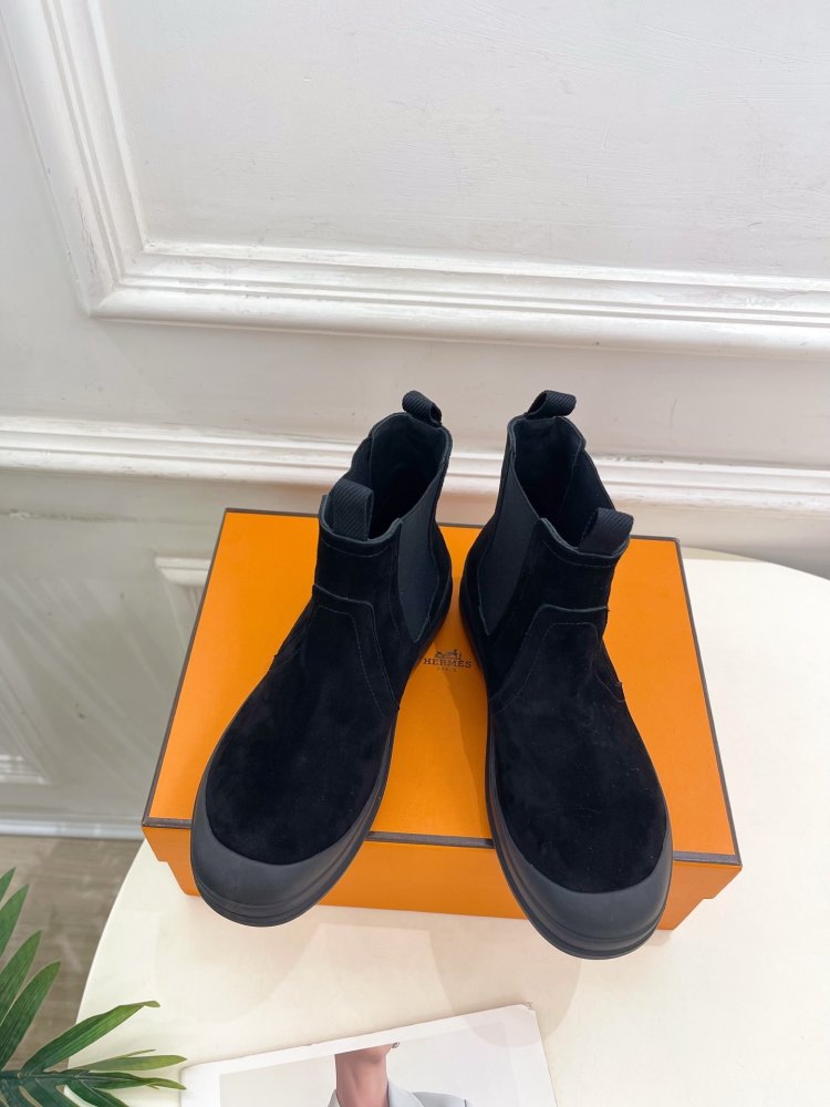 Черевики жіночі