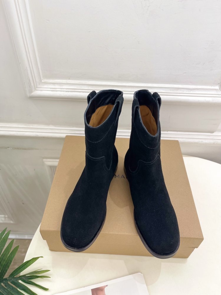 Черевики жіночі