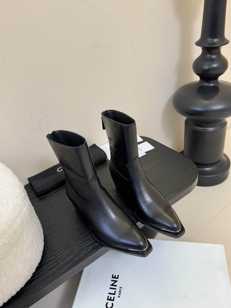 Ботинки женские