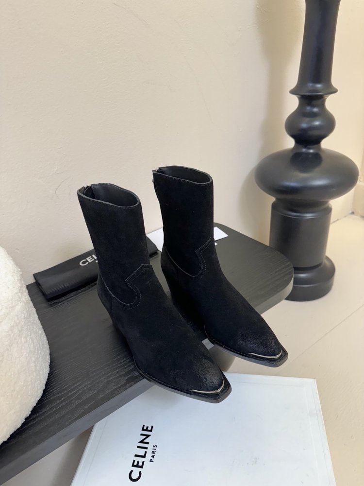 Ботинки женские