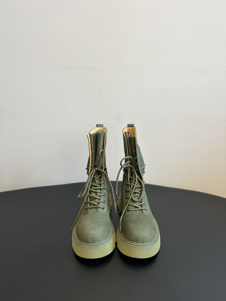 Черевики жіночі