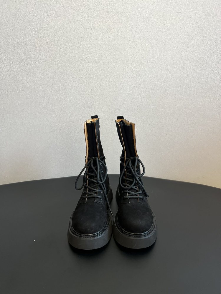 Черевики жіночі