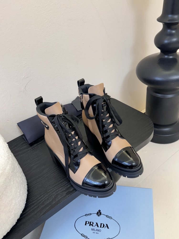 Черевики жіночі