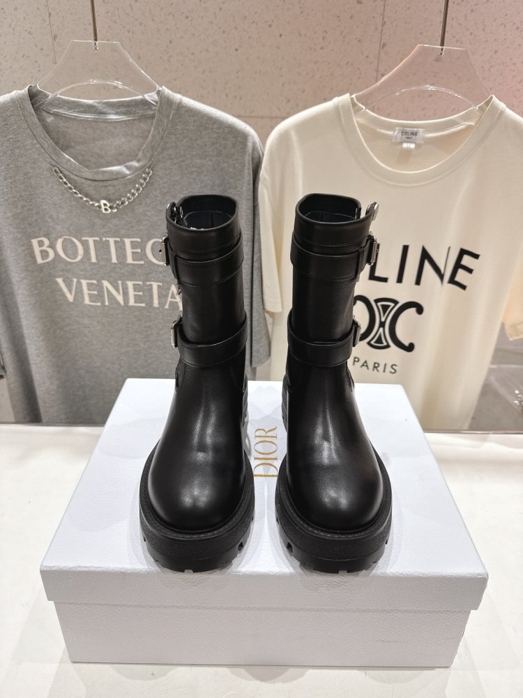 Черевики жіночі