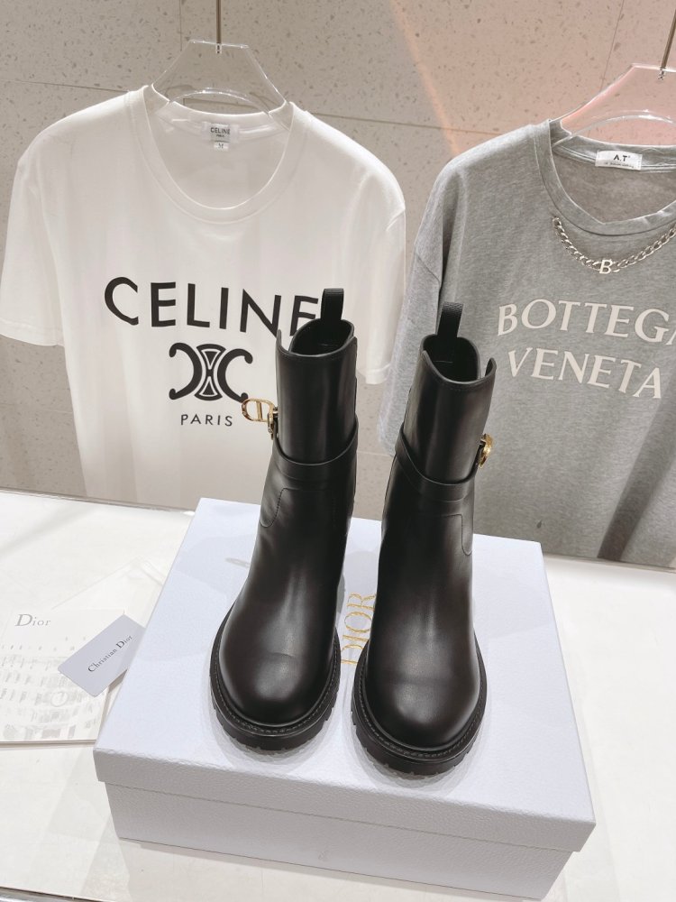 Черевики жіночі