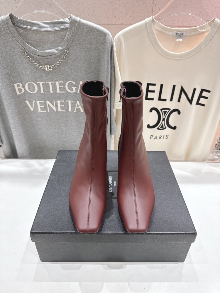 Ботинки женские