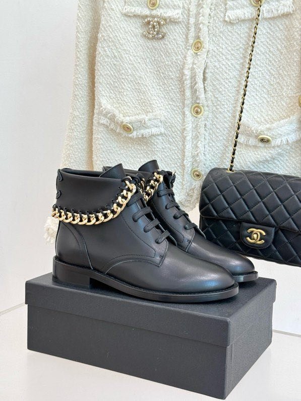 Черевики жіночі