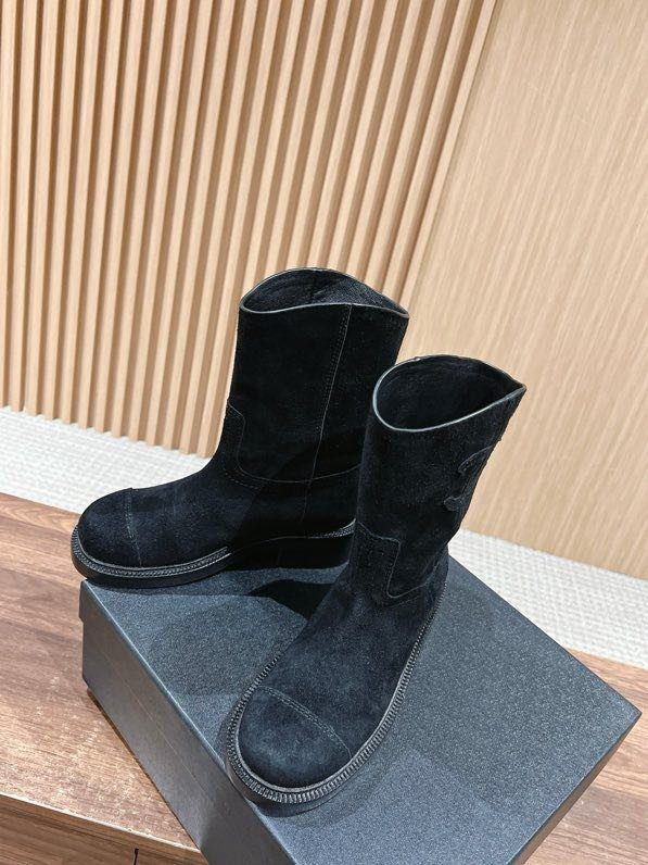 Ботинки женские