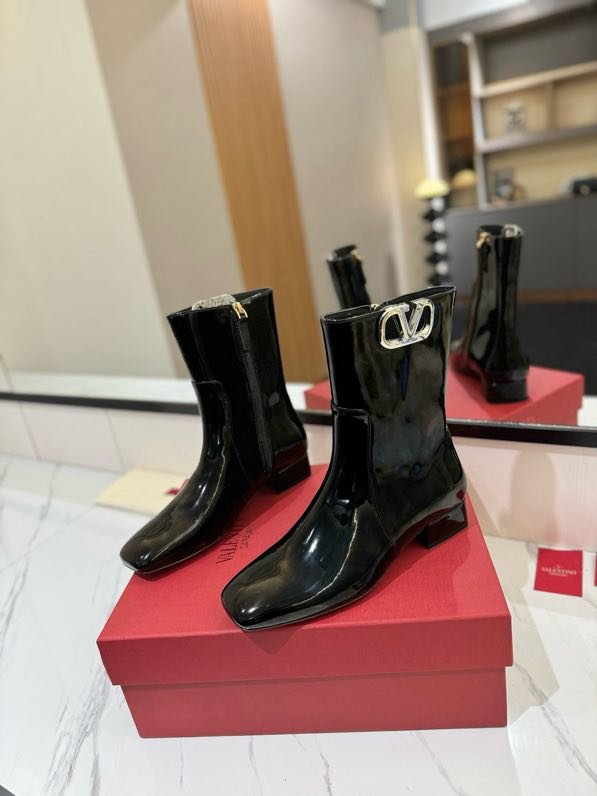 Черевики жіночі