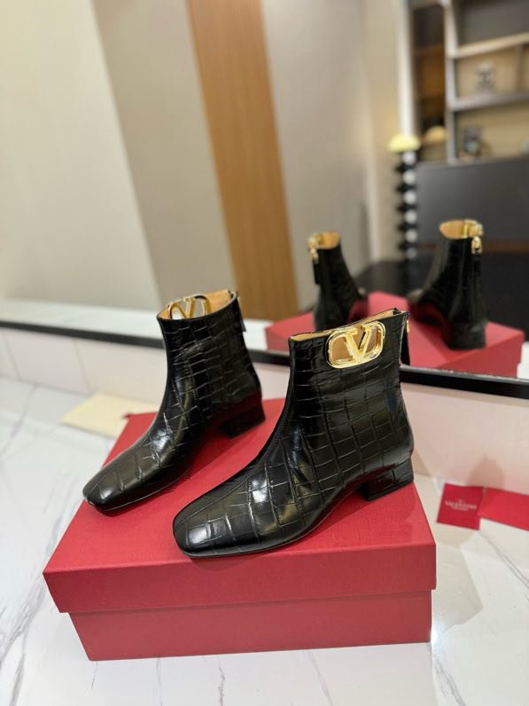 Ботинки женские